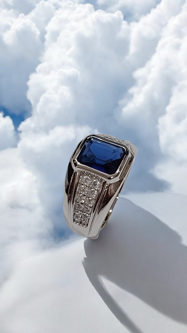 Midnight Majesty Ring - Image 3