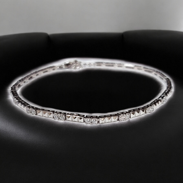 Luxe Pyramid Link CZ Bracelet