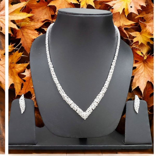 Elegance Enchantment Jewelry Set - Image 2