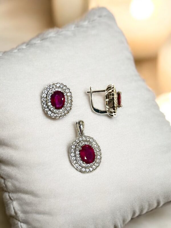 Royal Elegance Ruby Set
