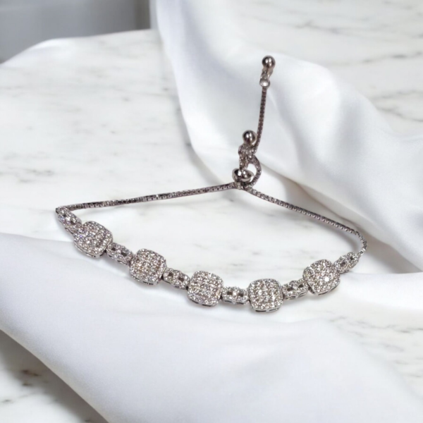 Radiance Pavé Cushion Bracelet