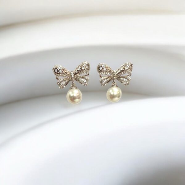 Belle Noelle Bow Pearl Earrings - Image 2
