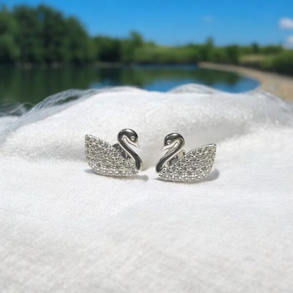 Serene Swan Sparkle Set - Image 2