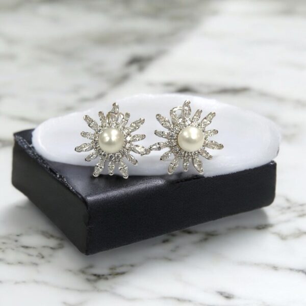 Celestia Bloom Pearl Set - Image 4