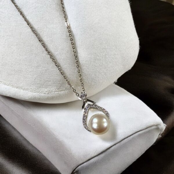 Luna Elegance Pearl Set - Image 3